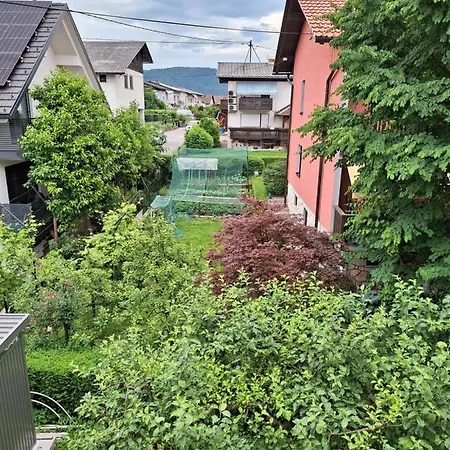 Flower Apartment Ljubljana