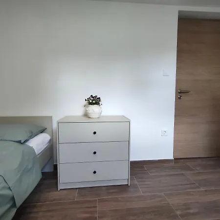 Flower Apartment
