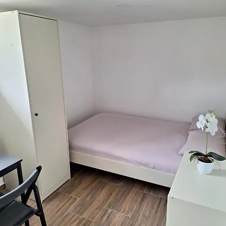 Apartment Flower